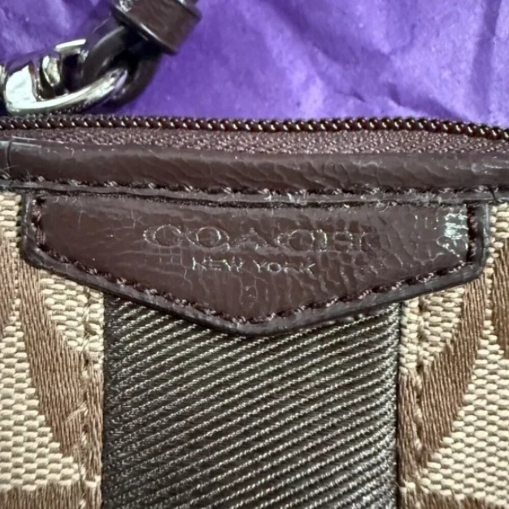 Coach Monogram Brown Wristlet EUC - Picture 5 of 10